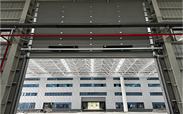 旬阳工业提升门