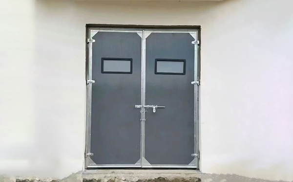 旬阳工业门在高温作业区域的运行表现