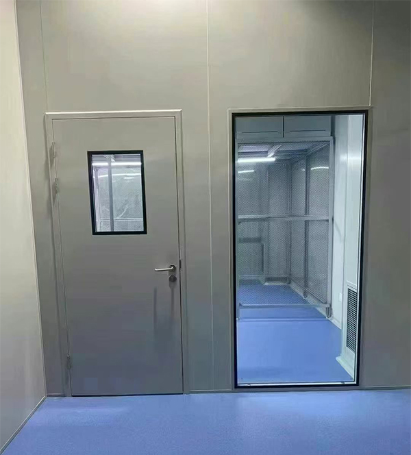 学校教学楼完成旬阳防火门标准化安装