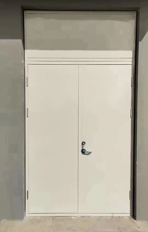 展览馆项目完成大跨度旬阳防火门安装